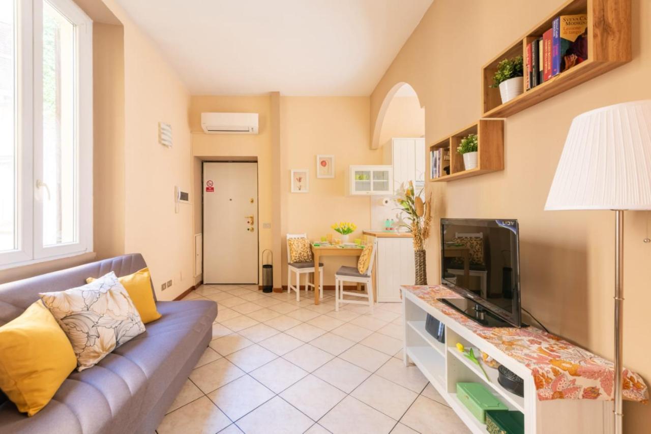 Kibilu - Piazzale Archinto - Stazione Garibaldi - Zona Isola Milão Exterior foto